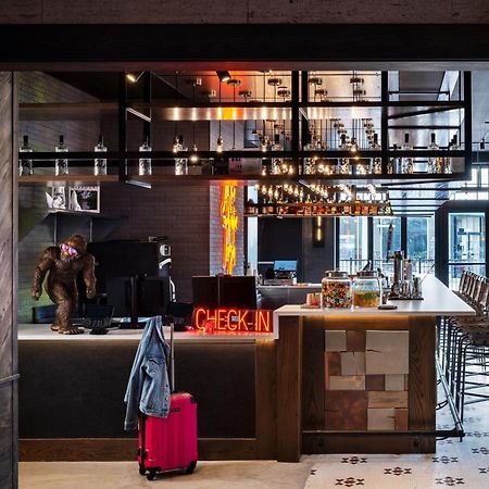 Moxy Springfield Downtown Hotel Eksteriør billede