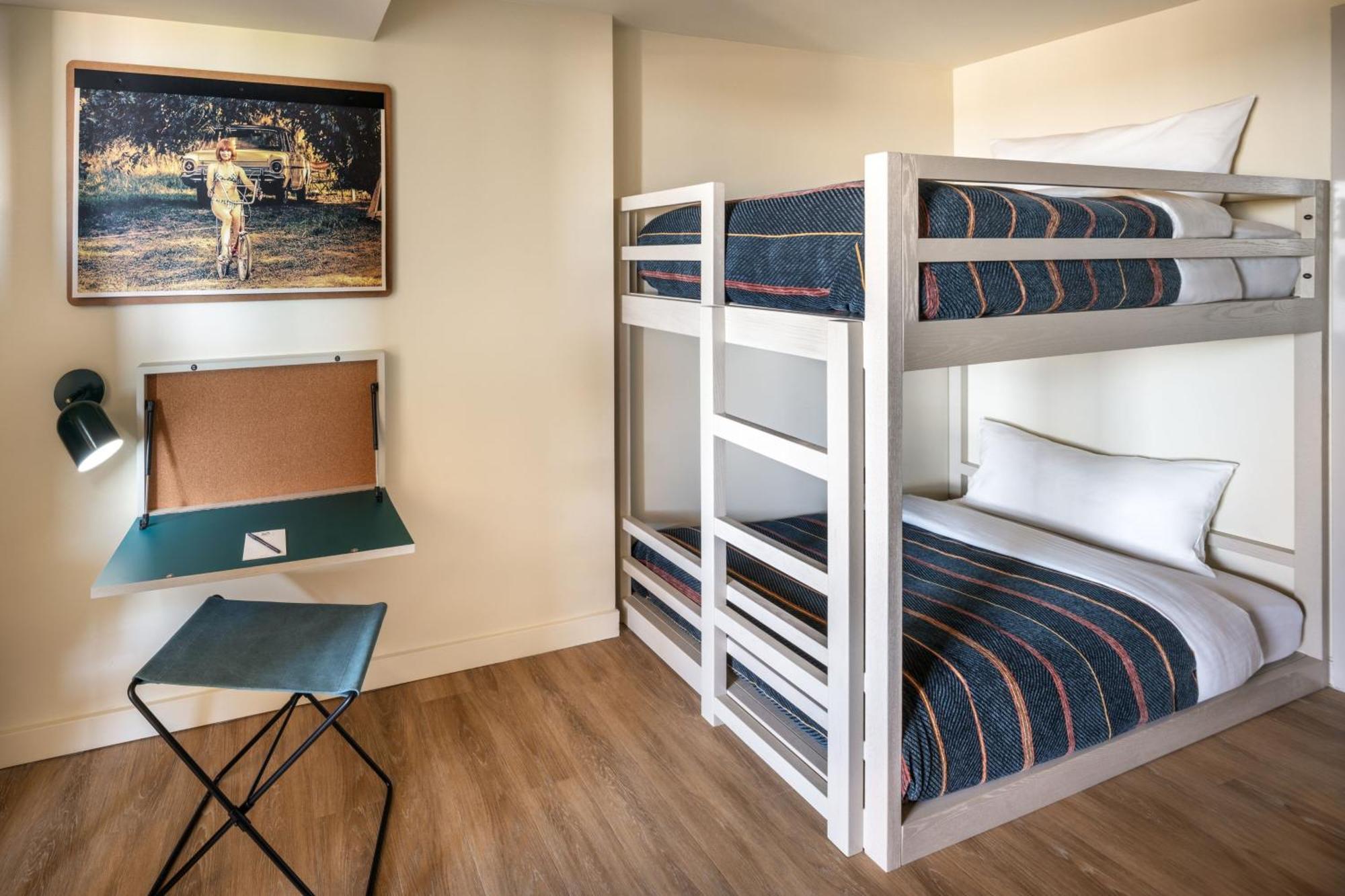 Moxy Springfield Downtown Hotel Eksteriør billede