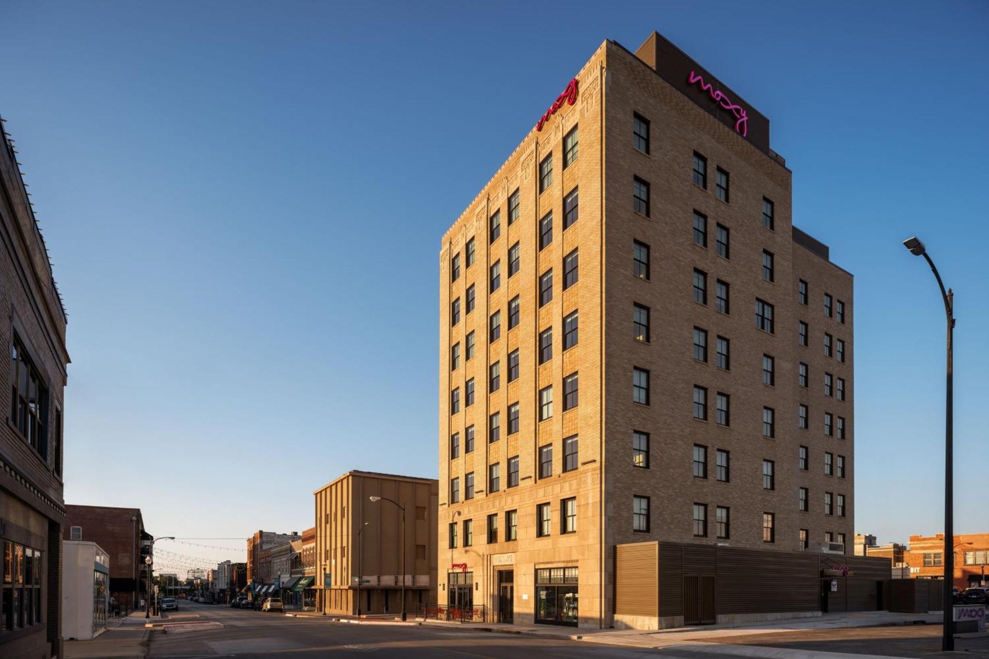 Moxy Springfield Downtown Hotel Eksteriør billede