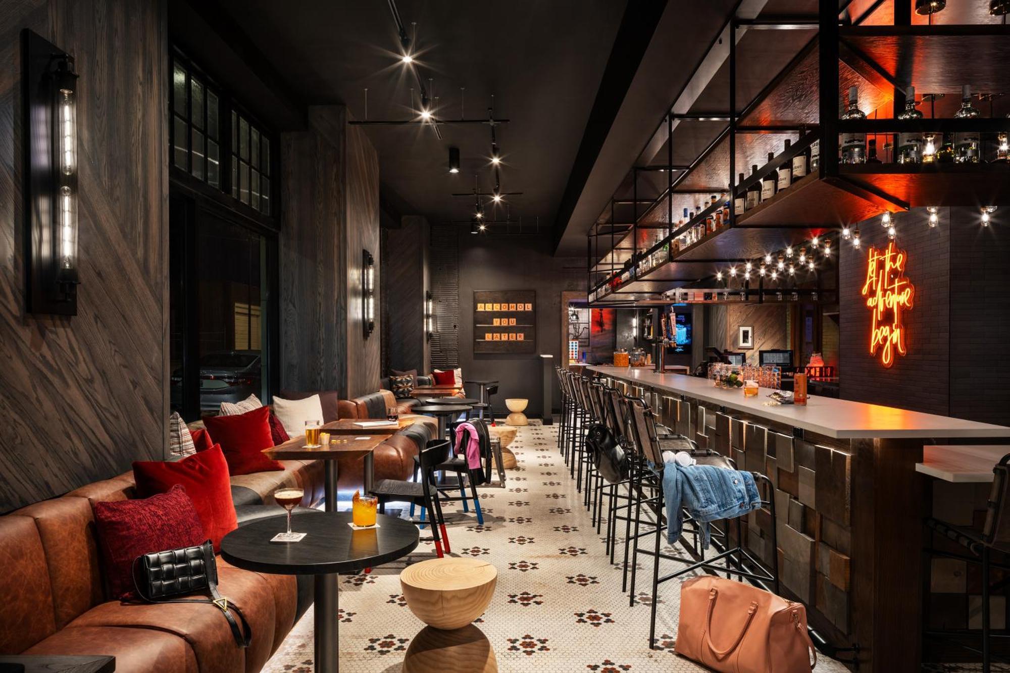 Moxy Springfield Downtown Hotel Eksteriør billede